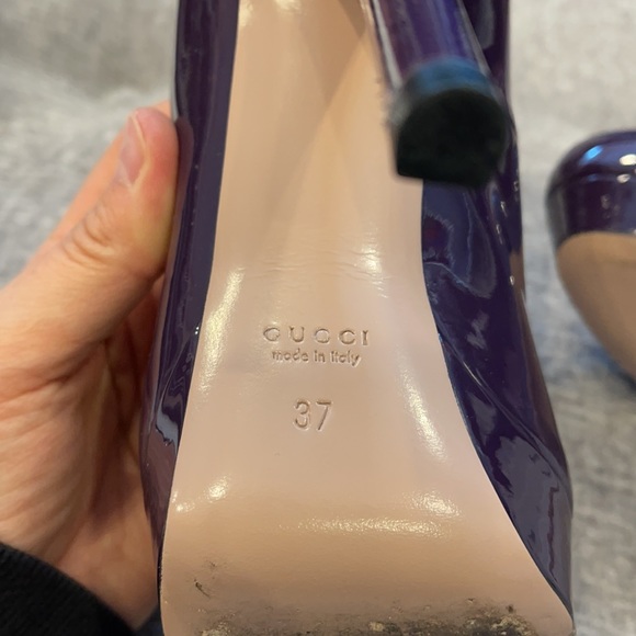 Authentic Gucci Heels - Picture 4 of 5